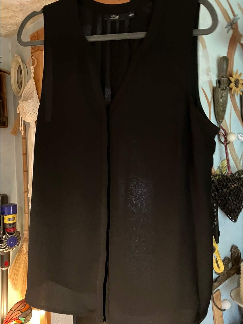 Apt. 9 Black Sleeveless V-Neck Button-Front Blouse